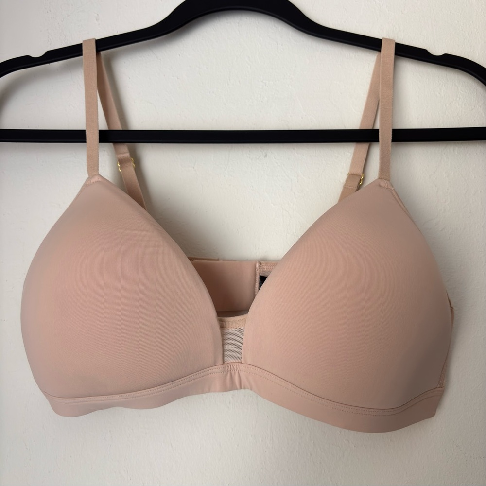 Pepper FeelGood Wirefree T-Shirt Bra Size Large Beige Adjustable Straps Mesh